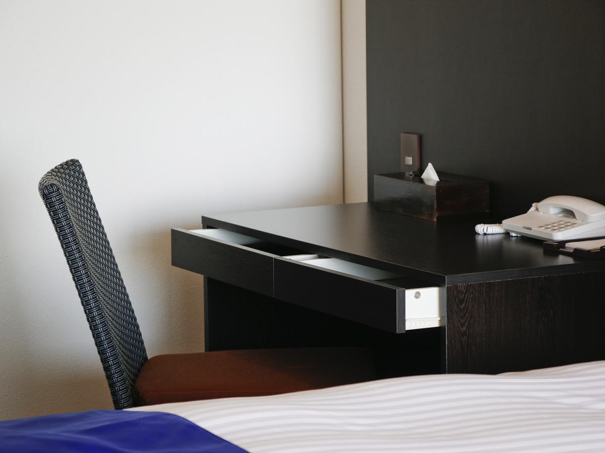 Transit Overnight Hotel Йомитан Екстериор снимка
